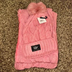 UGG Hat and Scarf Set
